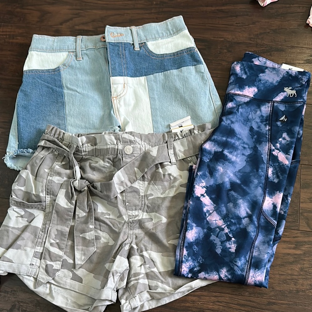 Abercrombie kids Stylish Kids Denim and Camo Shorts Set